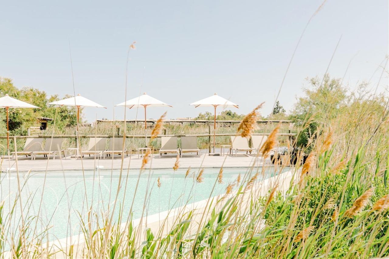 Hotel Restaurant Les Arnelles Saintes-Maries-de-la-Mer Buitenkant foto